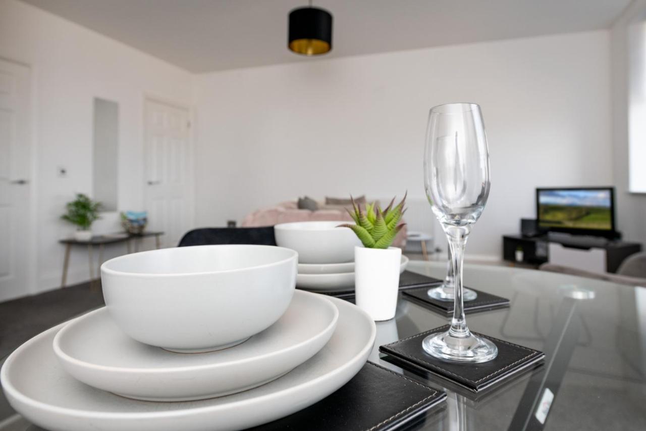 The Croston Balcony Apartment- Morecambe Central Promenade, Beach Front And Sea Views Eksteriør billede